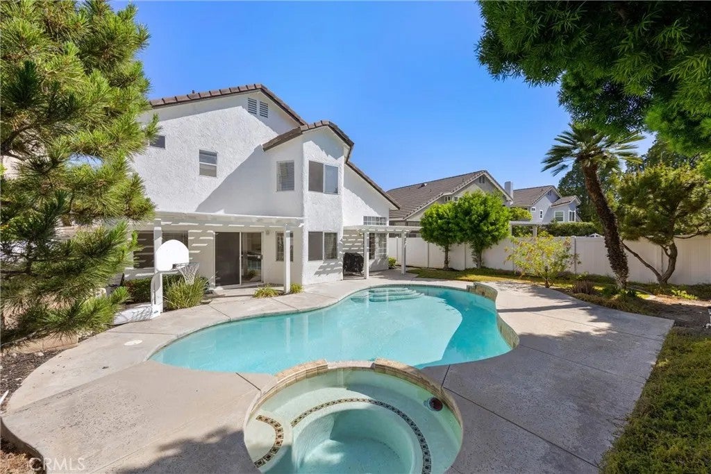 1228 Mayfair Drive