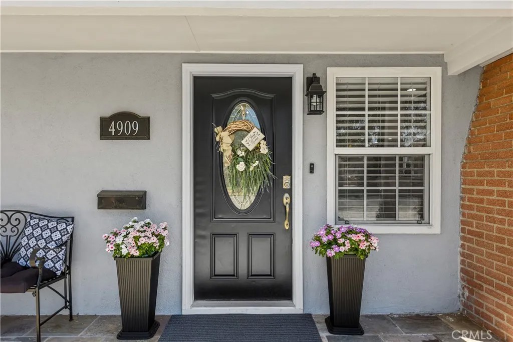 4909 El Molino Avenue