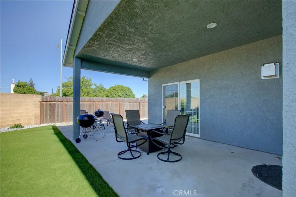 1818 Cottonwood