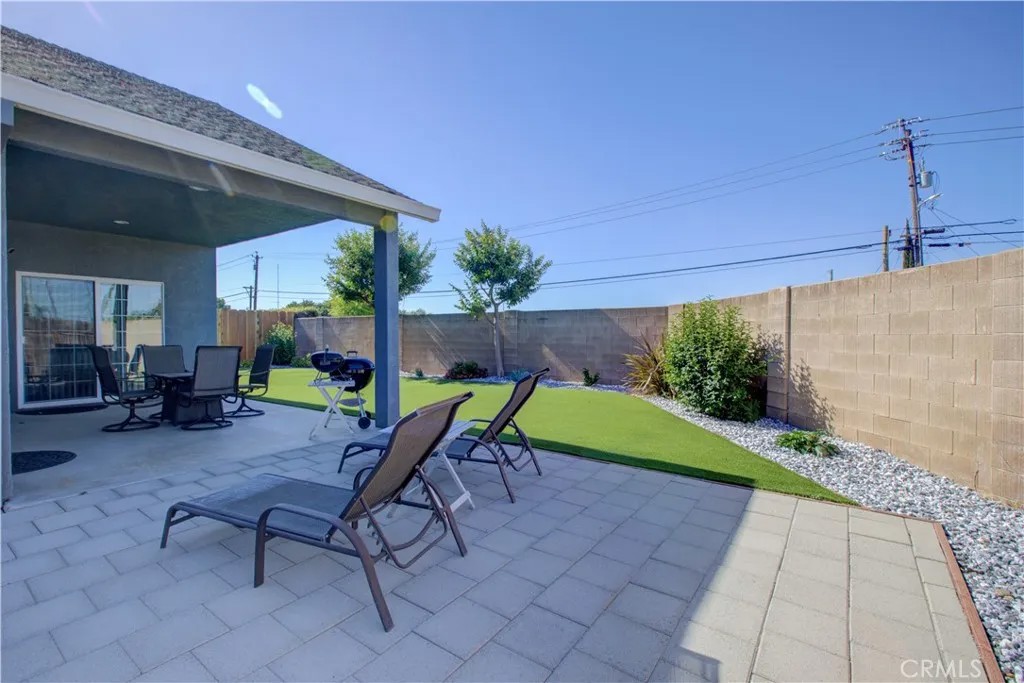 1818 Cottonwood