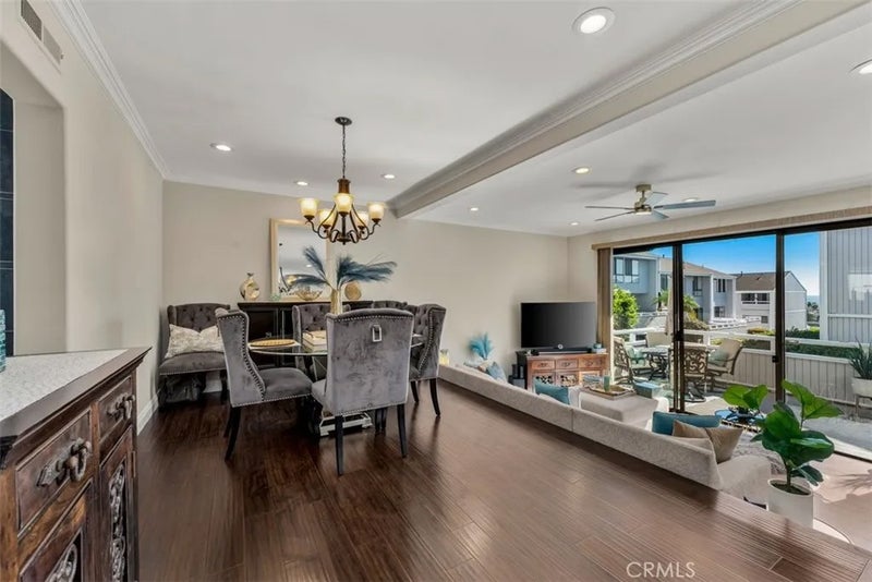 207 Columbia