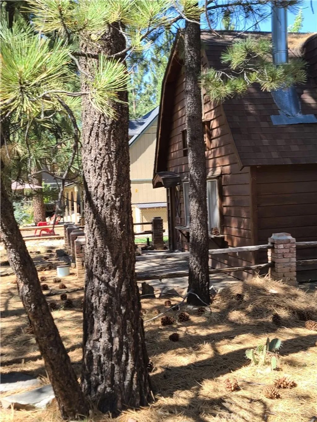 Photo of 970 D Lane, Big Bear Lake, CA 92314 (MLS # TR26056847)