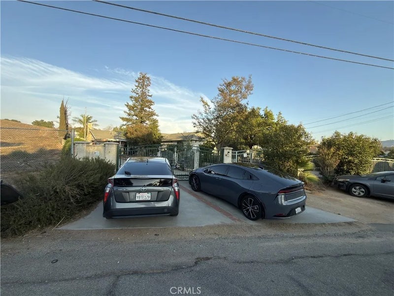 5349 Norwood