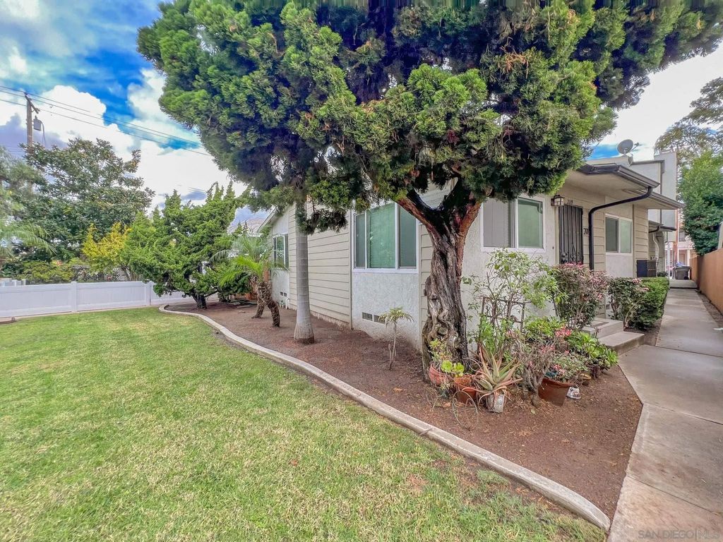 Photo of 209-17 C Ave, Coronado, CA 92118 (MLS # 260002478)