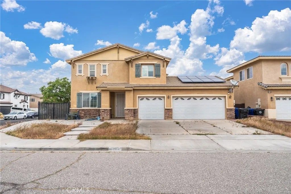 Photo of 11746 Grotto Hills, Victorville, CA 92392 (MLS # PF26069575)