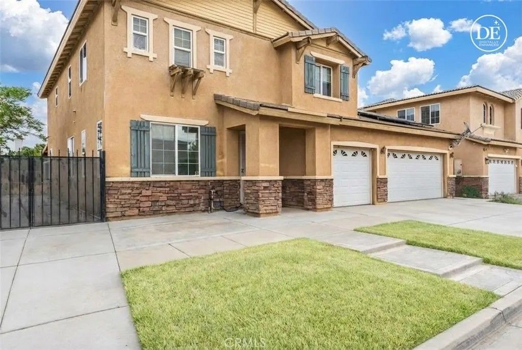 Photo of 11746 Grotto Hills, Victorville, CA 92392 (MLS # PF26069575)