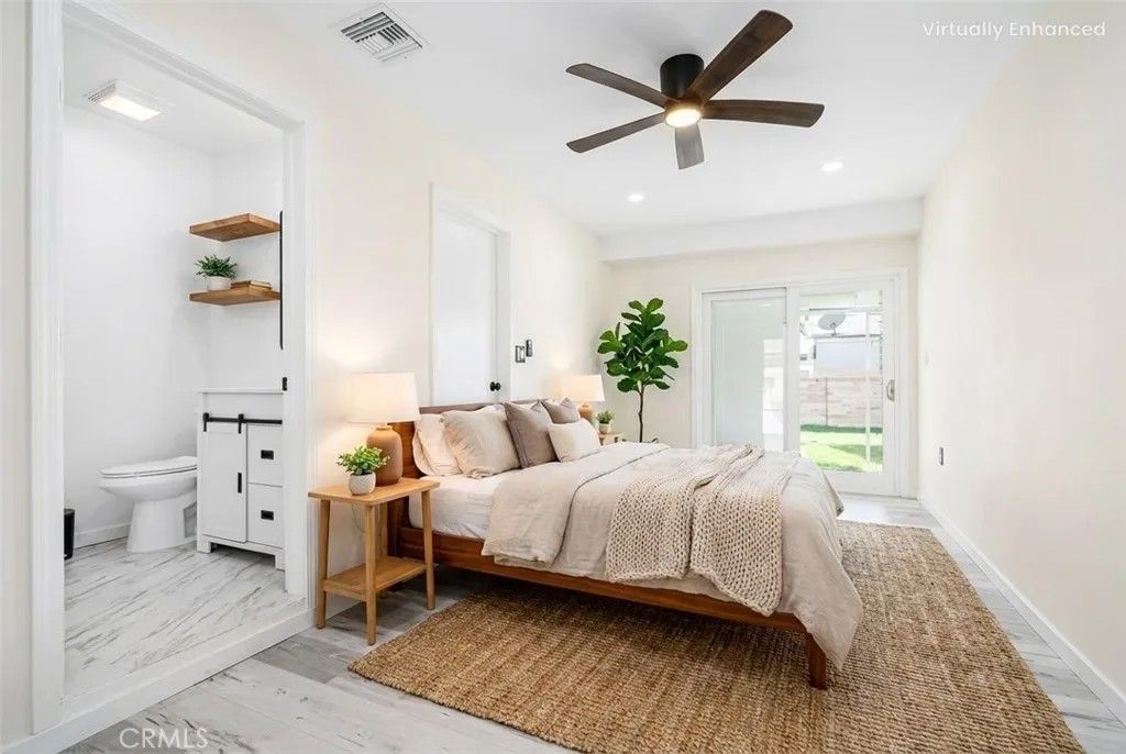 Photo of 6725 Belmar Avenue, Reseda, CA 91335 (MLS # SR26007370)