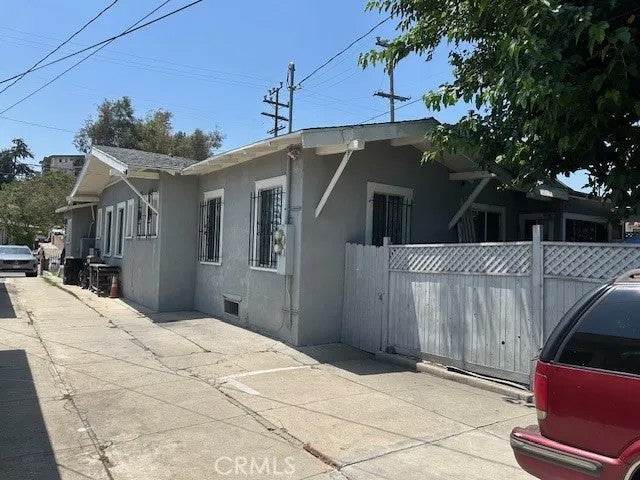 2132 Lincoln Park Avenue