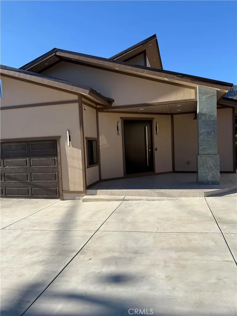 16520 Huron