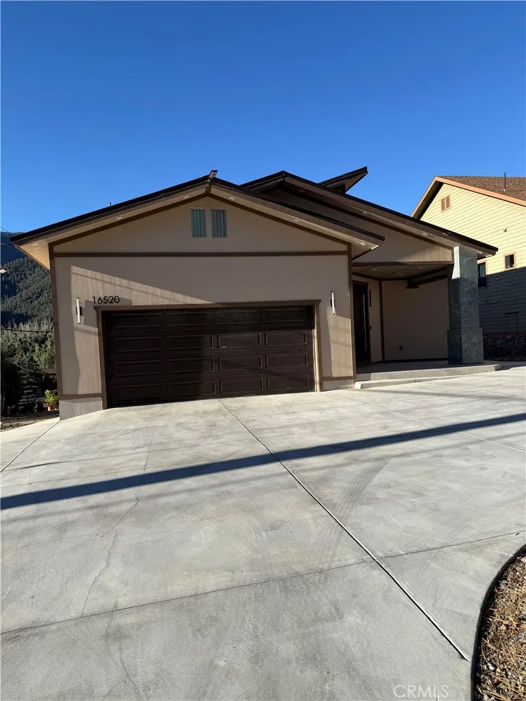 16520 Huron