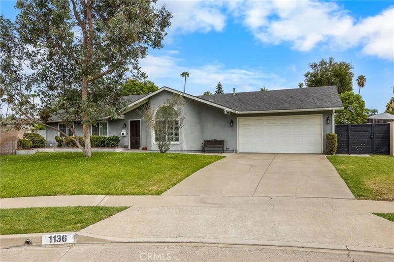 1136 Nottingham Way