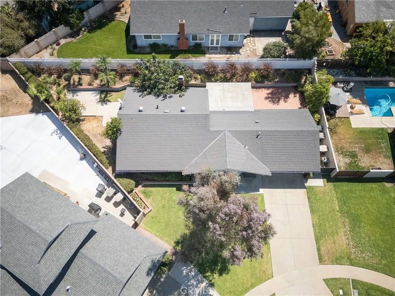 1136 Nottingham Way