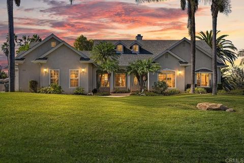 2511 ENTRADA Avenue Vista CA 92084