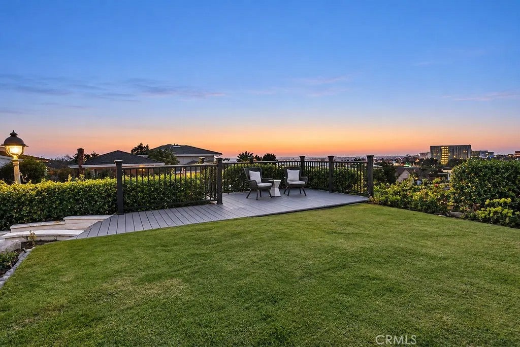 2715 Island View Drive