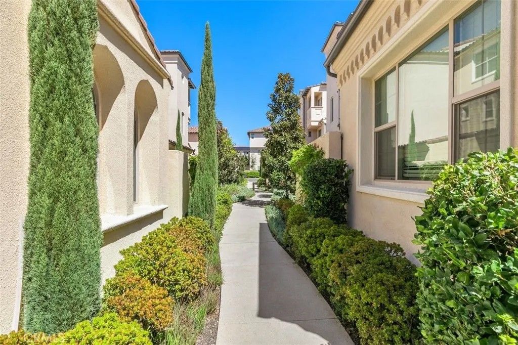 Photo of 148 Tubeflower, Irvine, CA 92618 (MLS # AR26009897)