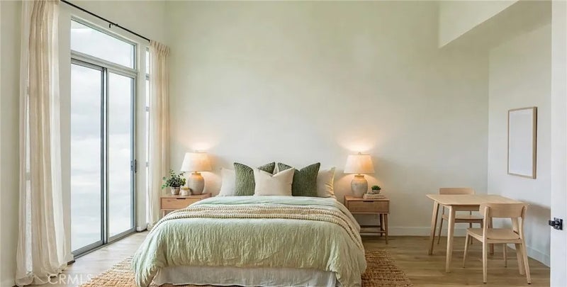 238 S Arroyo Parkway 303