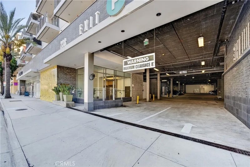 238 S Arroyo Parkway 303