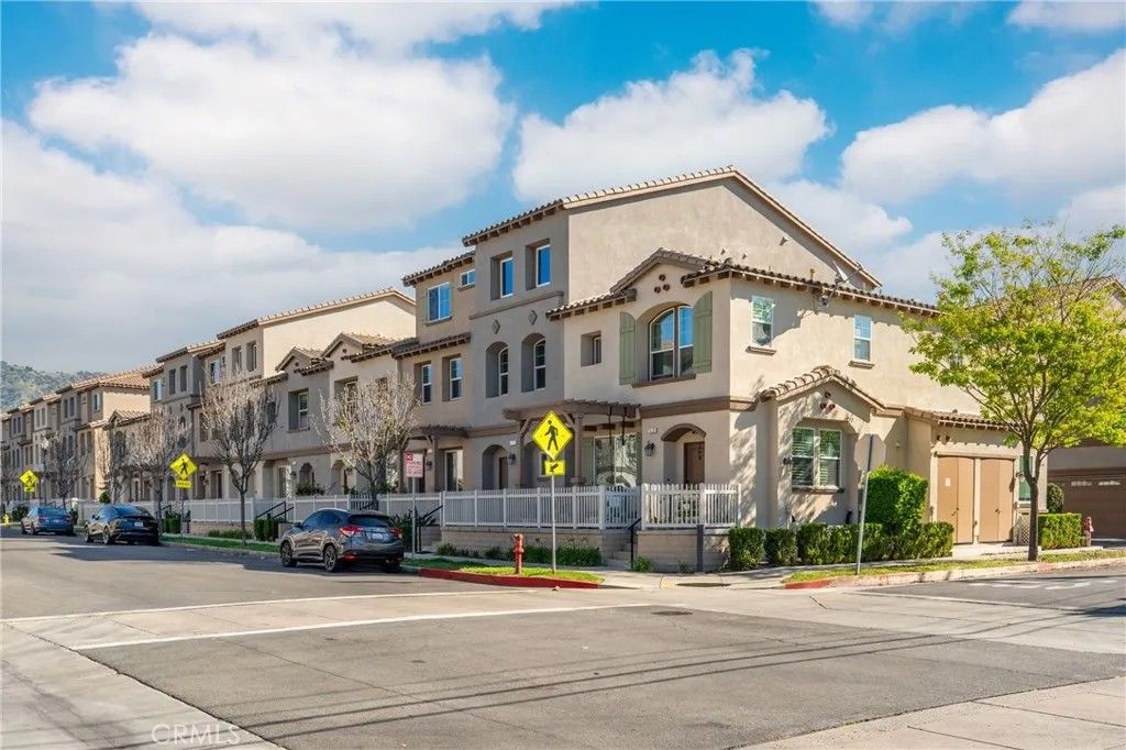 Photo of 312 N Fenimore Avenue, Azusa, CA 91702 (MLS # OC26061950)