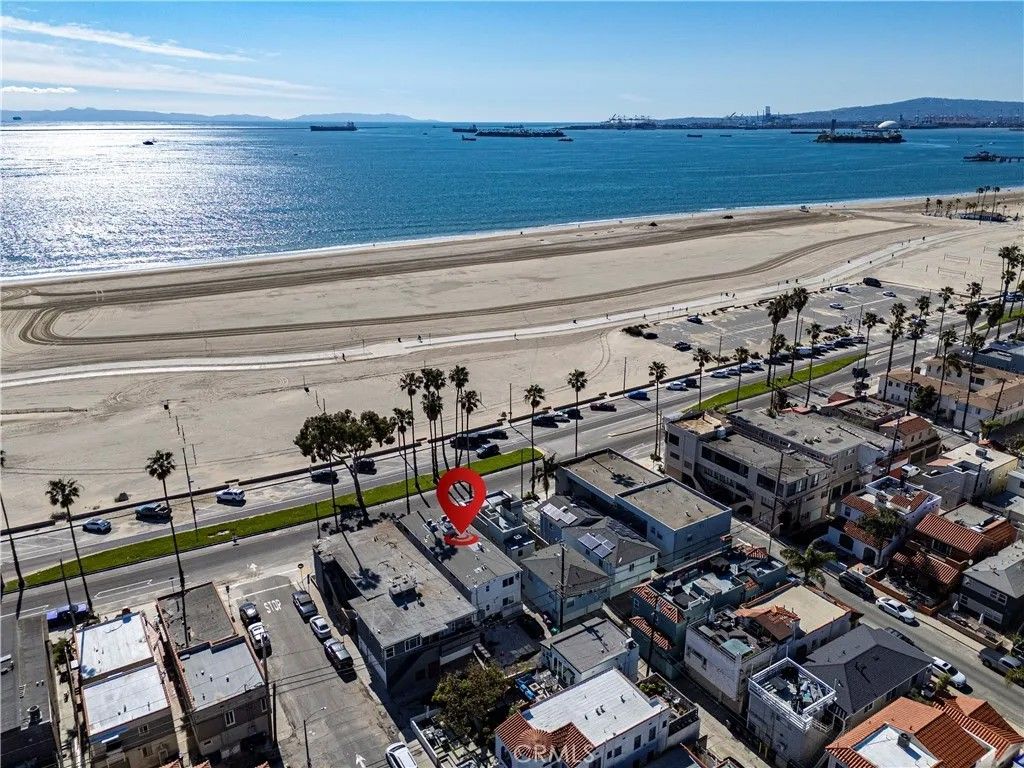 Photo of 5339 E Ocean Blvd #D, Long Beach, CA 90803 (MLS # PW26057108)