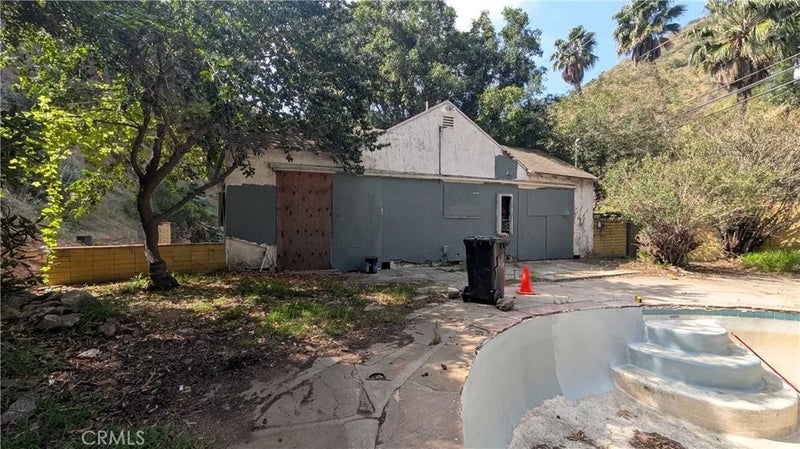 2200 Nichols Canyon