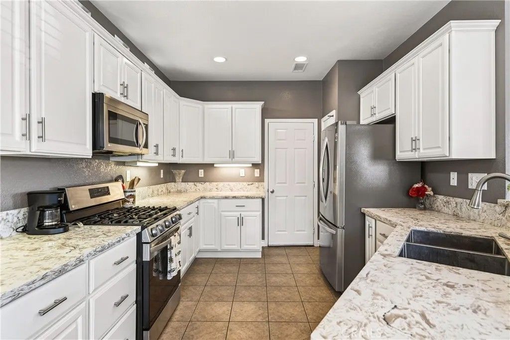 Photo of 5759 Mapleview Drive, Jurupa Valley, CA 92509 (MLS # SW26070489)