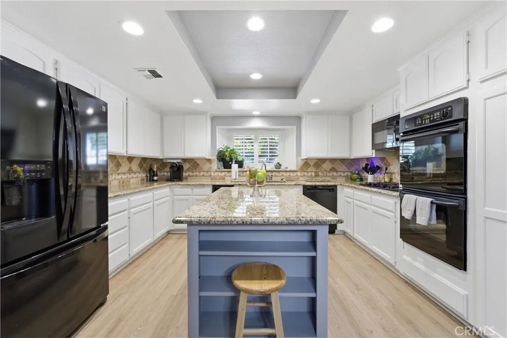 2837 Ash Glen
