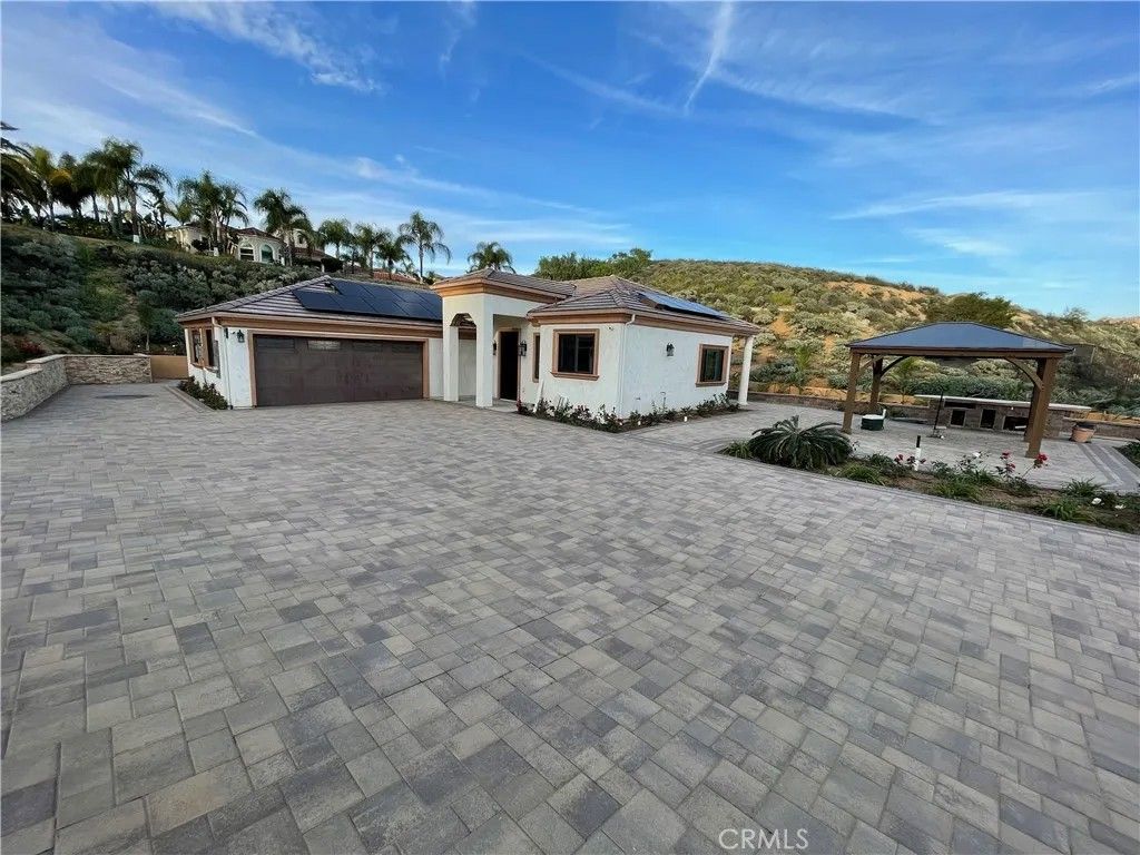 Photo of 2601 Steven Dr, Corona, CA 92879 (MLS # IV26018006)