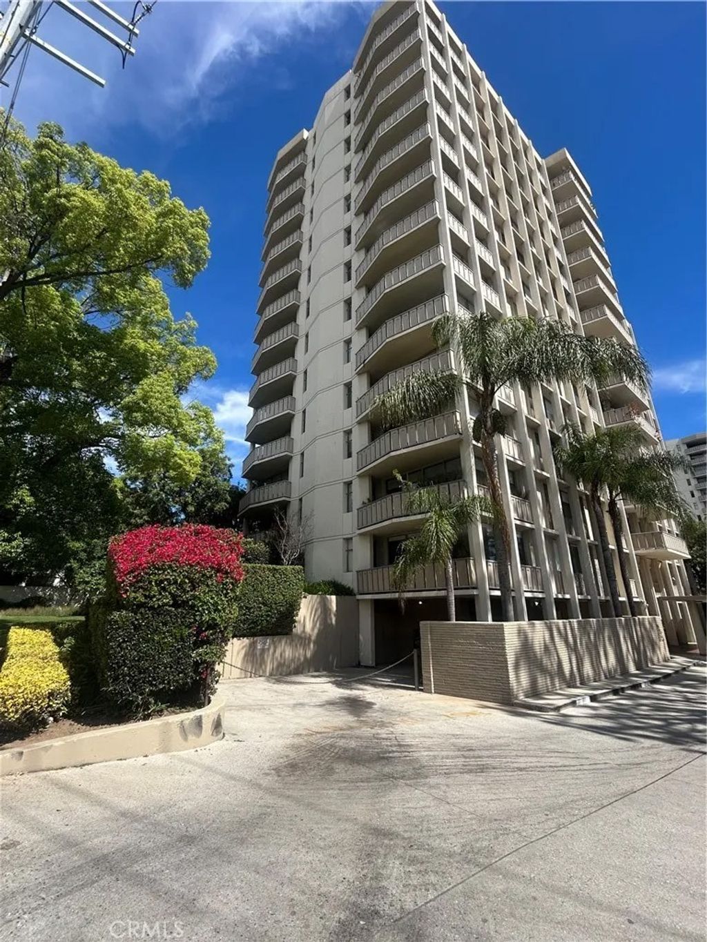 Photo of 4455 Los Feliz Blvd #605, Los Angeles, CA 90027 (MLS # MB26060238)