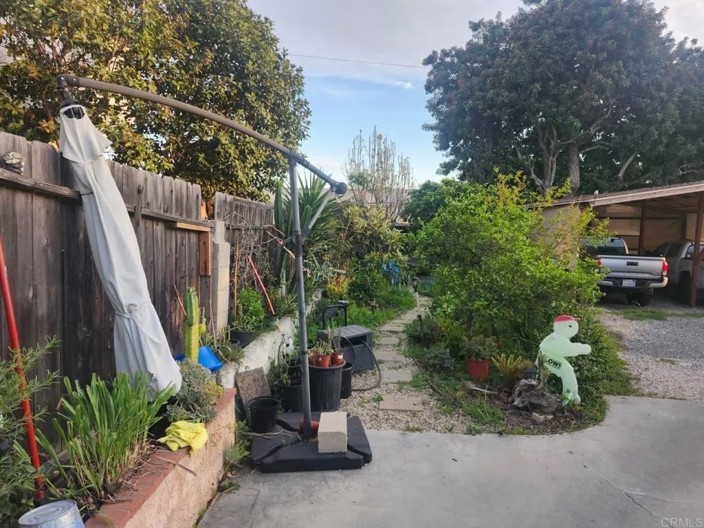 520 W California Northeast