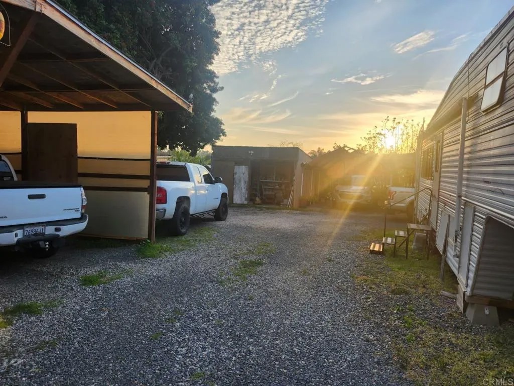 520 W California Northeast