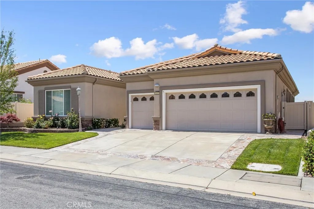 5233 Hampton Court