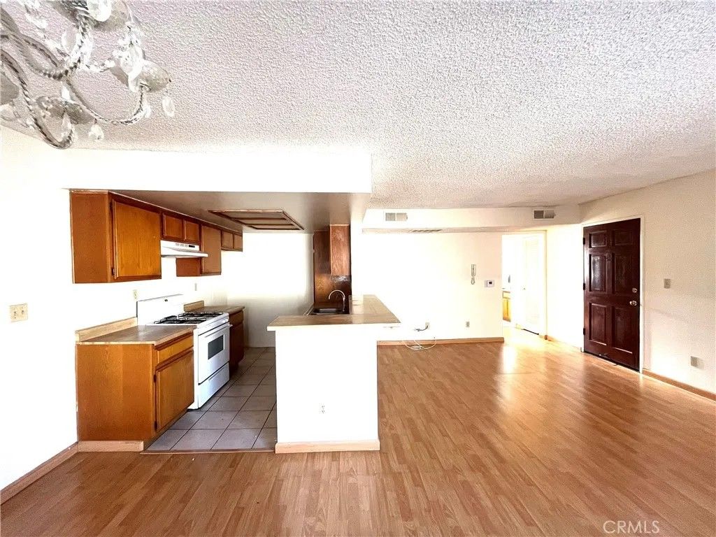 Photo of 257 E Santa Anita Ave #Apt202, Burbank, CA 91502 (MLS # WS25274401)