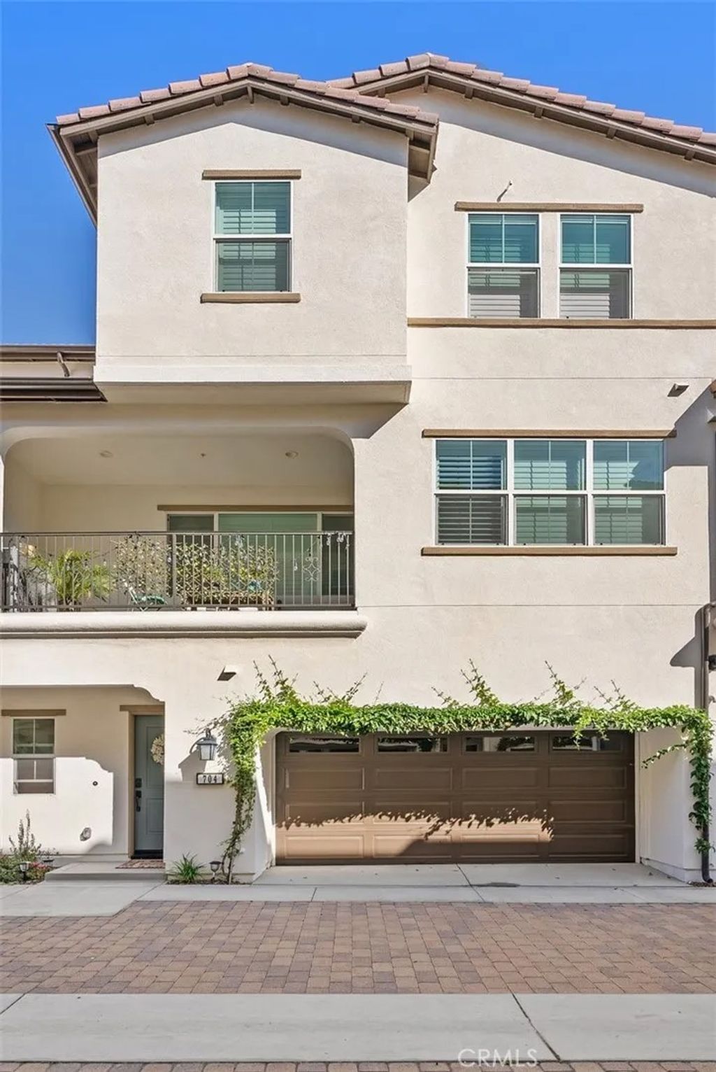 Photo of 704 Dusky Creek, Lake Forest, CA 92610 (MLS # OC26028621)