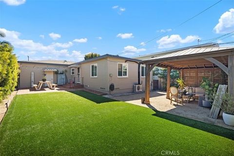 Tiny photo for 306 Avenida Cabrillo, San Clemente, CA 92672 (MLS # OC25247027)