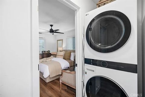 Tiny photo for 306 Avenida Cabrillo, San Clemente, CA 92672 (MLS # OC25247027)