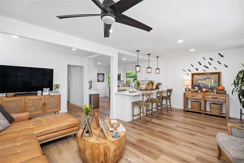 Tiny photo for 306 Avenida Cabrillo, San Clemente, CA 92672 (MLS # OC25247027)