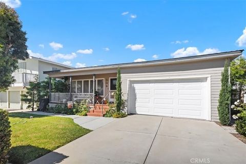 Tiny photo for 306 Avenida Cabrillo, San Clemente, CA 92672 (MLS # OC25247027)
