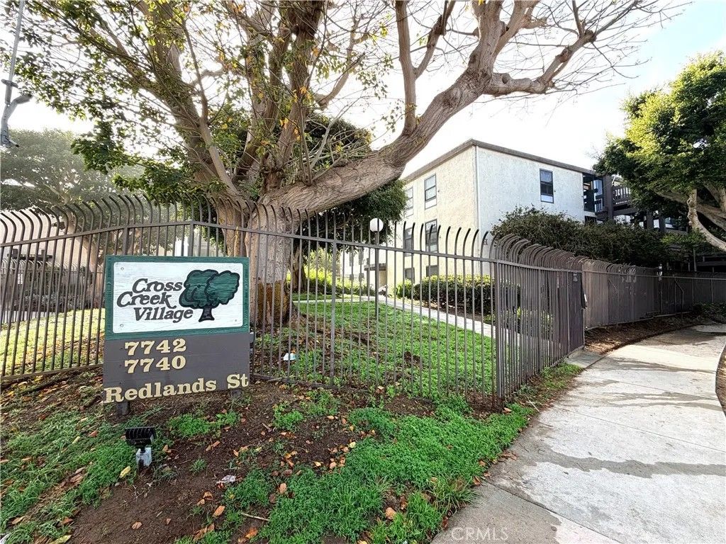 Photo of 7742 Redlands Street #D2051, Playa Del Rey, CA 90293 (MLS # SB25279465)