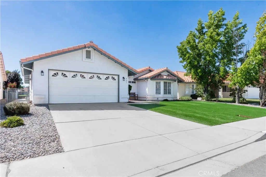 927 Saint Ann Drive