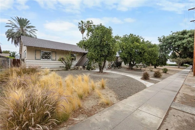 18619 Nordhoff