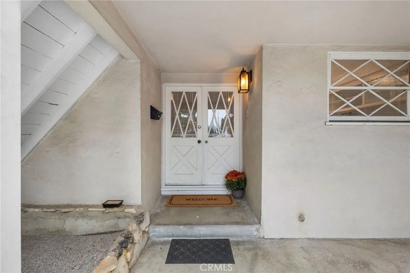 18619 Nordhoff