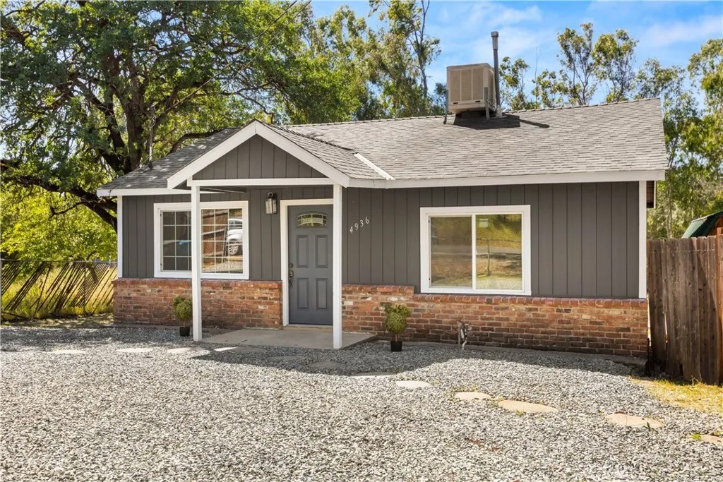 4936 Lower Wyandotte