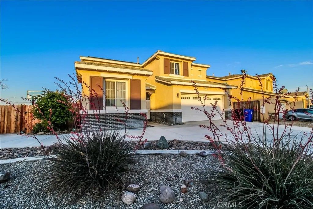 Photo of 12745 High Vista, Victorville, CA 92395 (MLS # HD26094324)