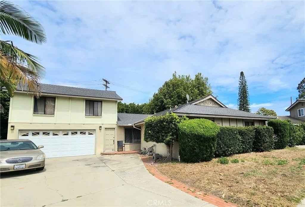 Photo of 17530 Chestnut ST, Fountain Valley, CA 92708 (MLS # OC26102987)