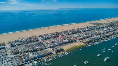 Photo of 920 W Balboa Blvd, Newport Beach, CA 92661 (MLS # NP26048245)