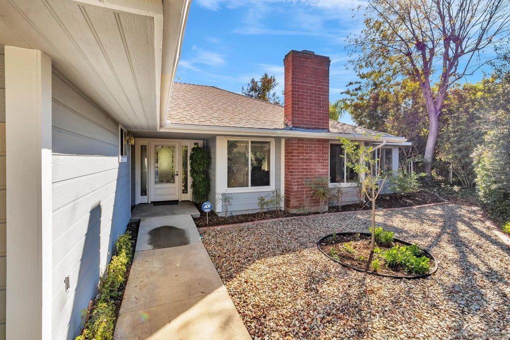 Photo of 2087 Granite Hills Dr, El Cajon, CA 92019 (MLS # 2601240)