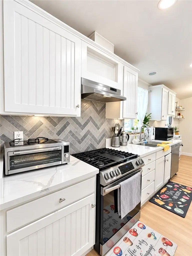 4080 W 1st 105