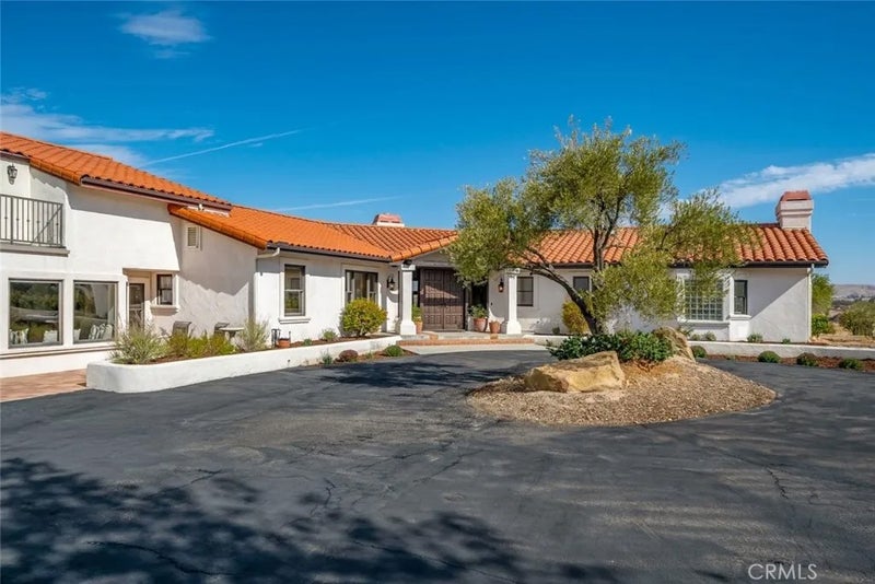 5675 Iron Gate