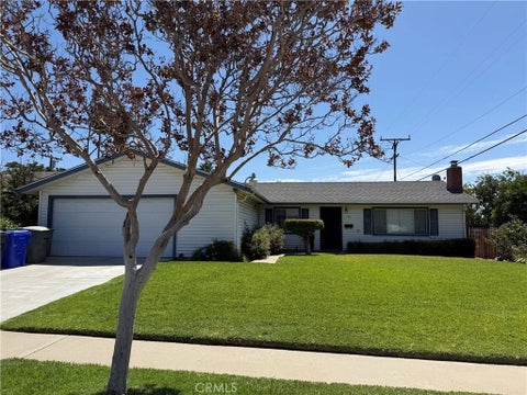 Photo of 715 N Lassen AVE, San Bernardino, CA 92410 (MLS # CV26131197)