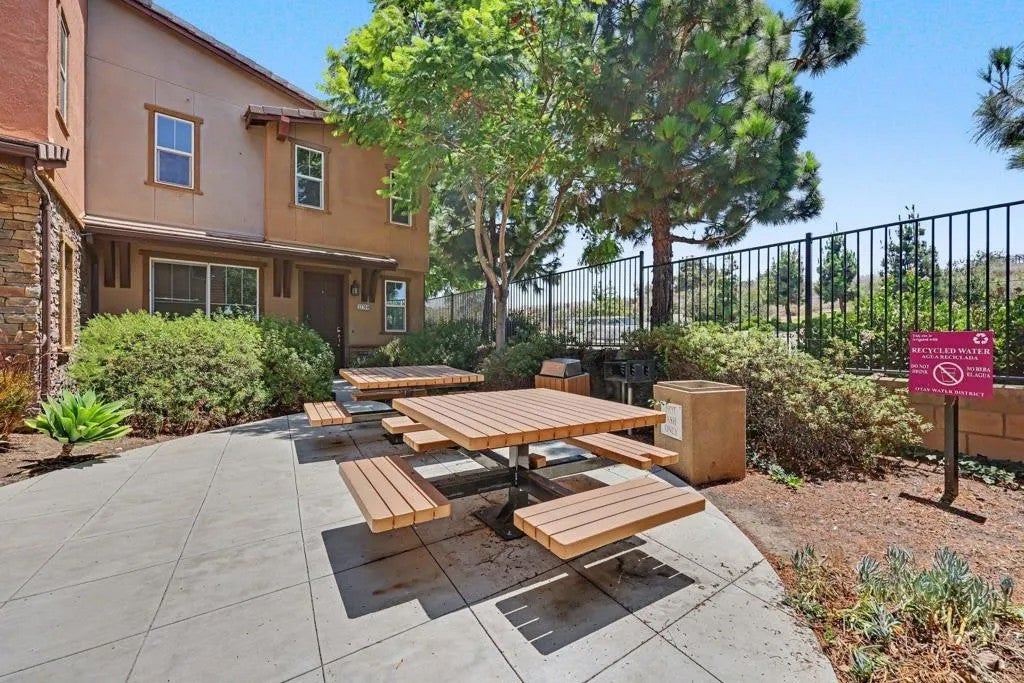 2770 Sparta 9